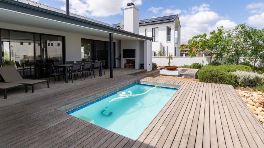 4 Bedroom Property for Sale in Pearl Valley at Val de Vie Western Cape